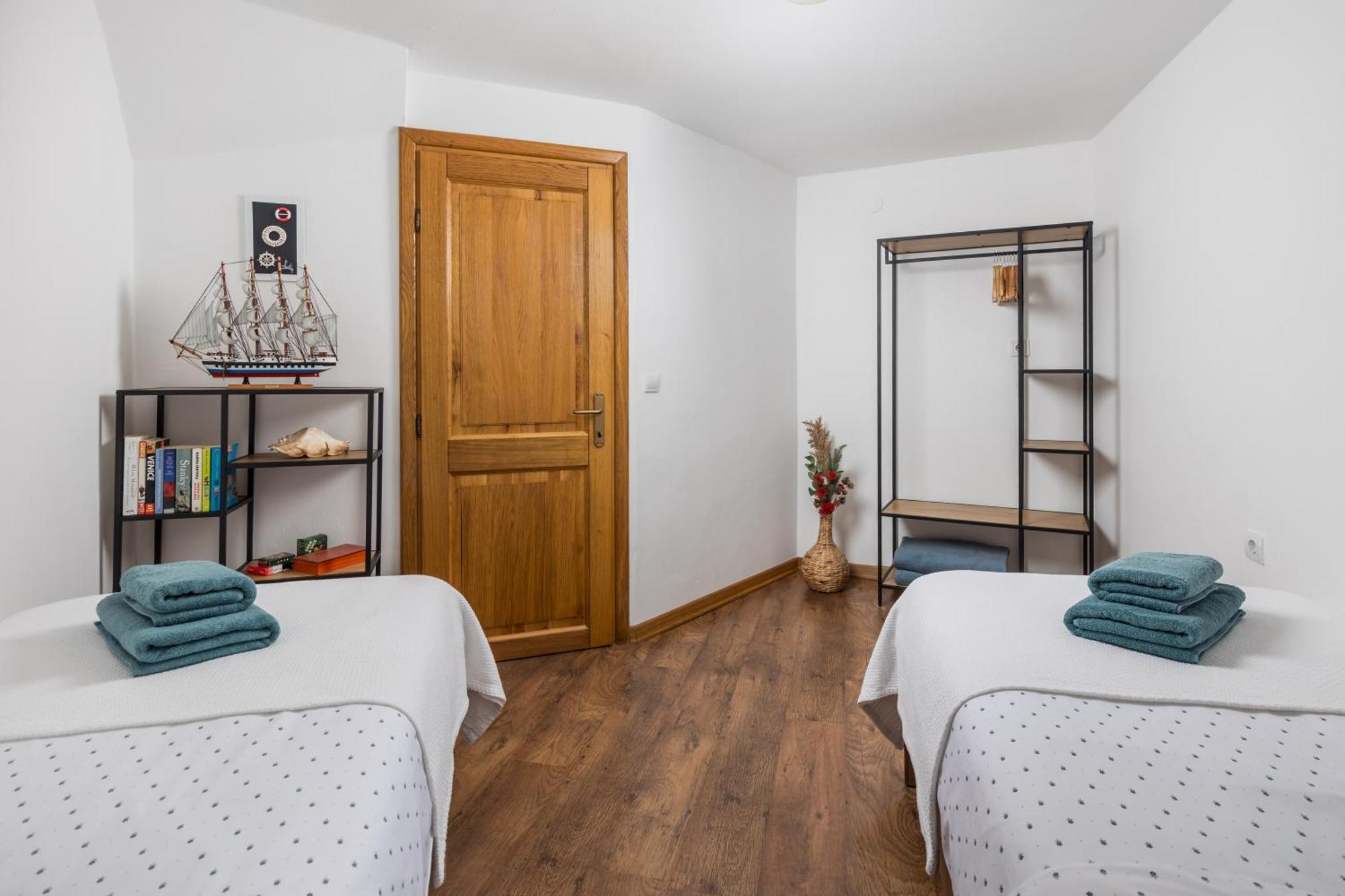 Sorgenfrei Apartment Ровинь Экстерьер фото