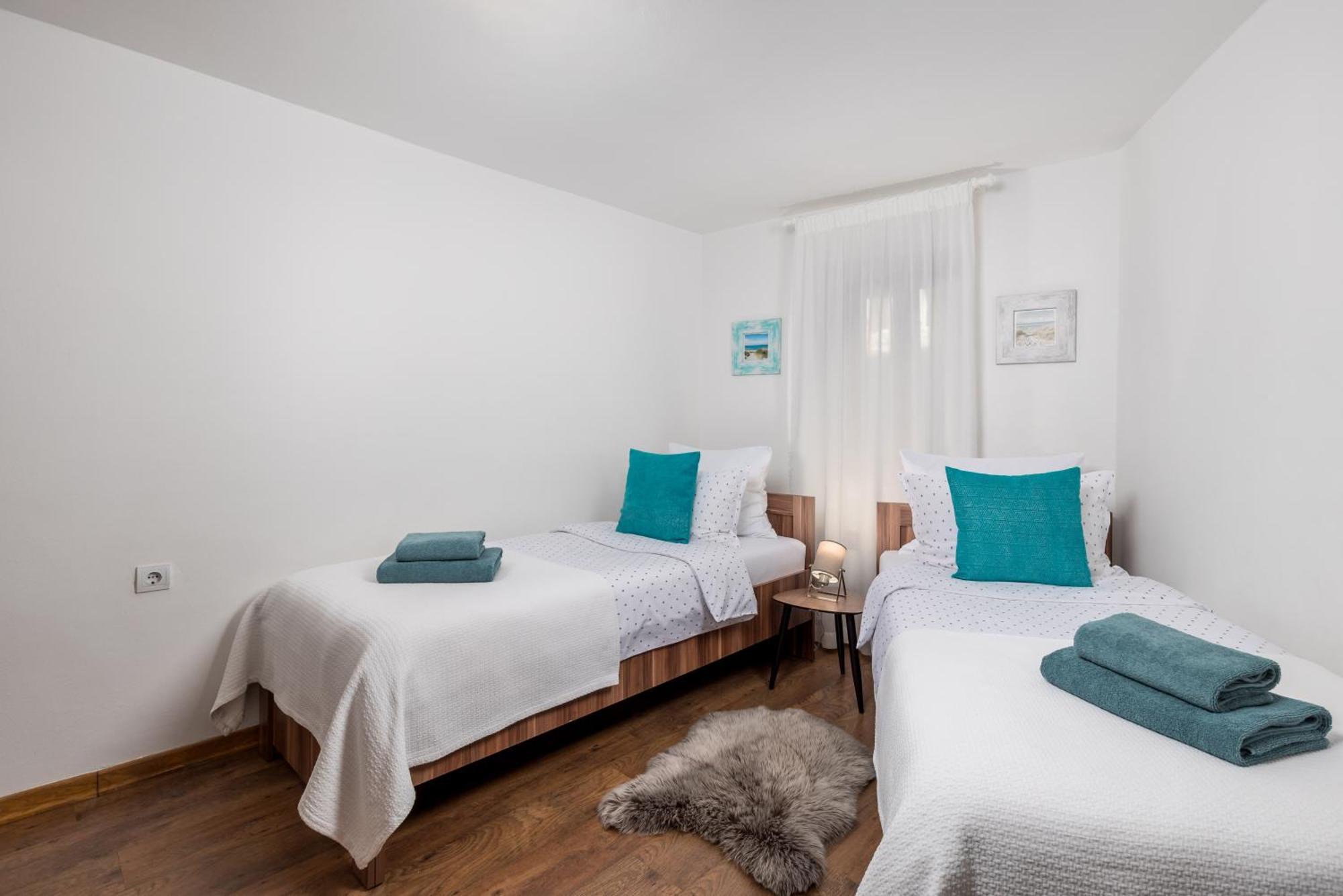 Sorgenfrei Apartment Ровинь Экстерьер фото