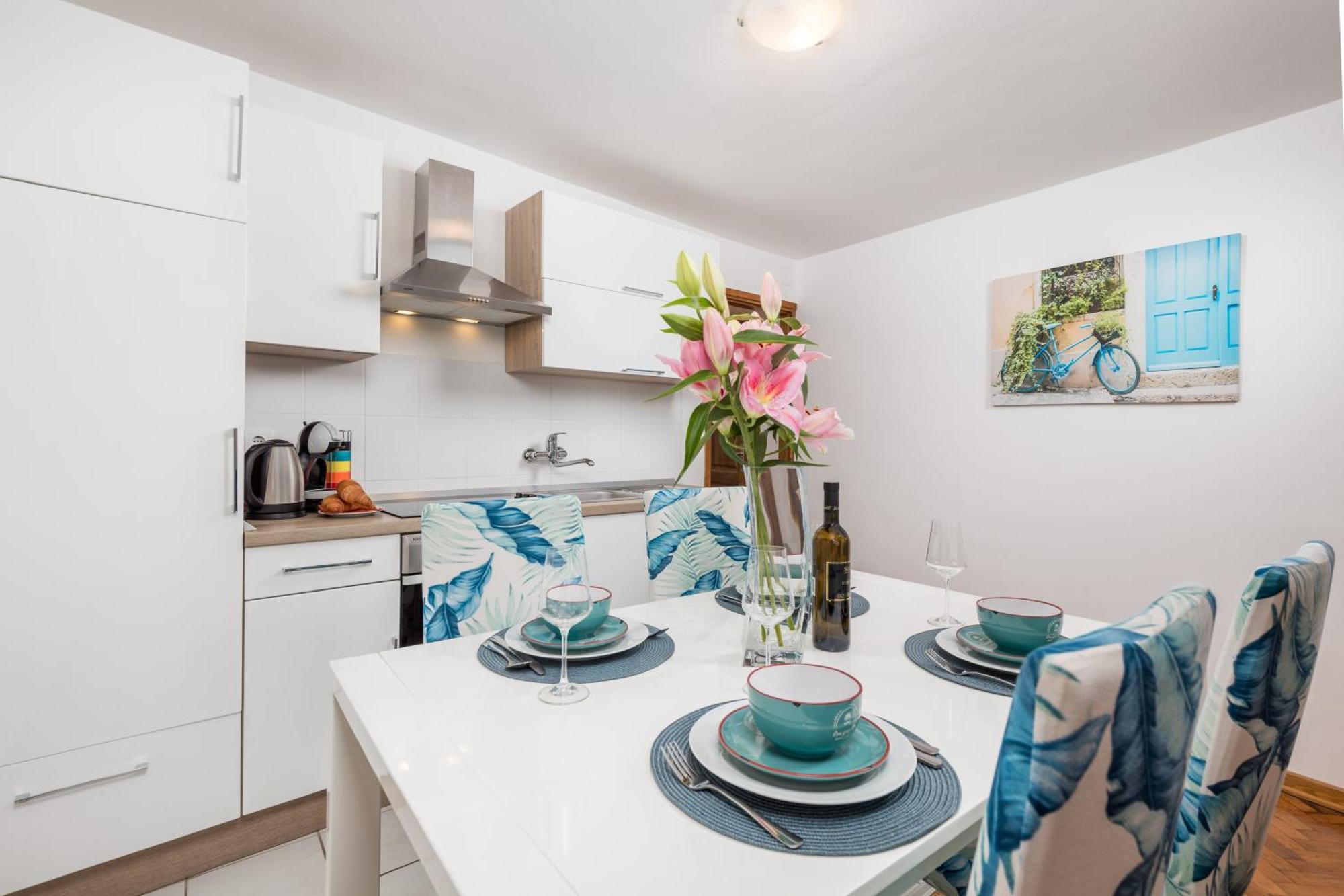 Sorgenfrei Apartment Ровинь Экстерьер фото