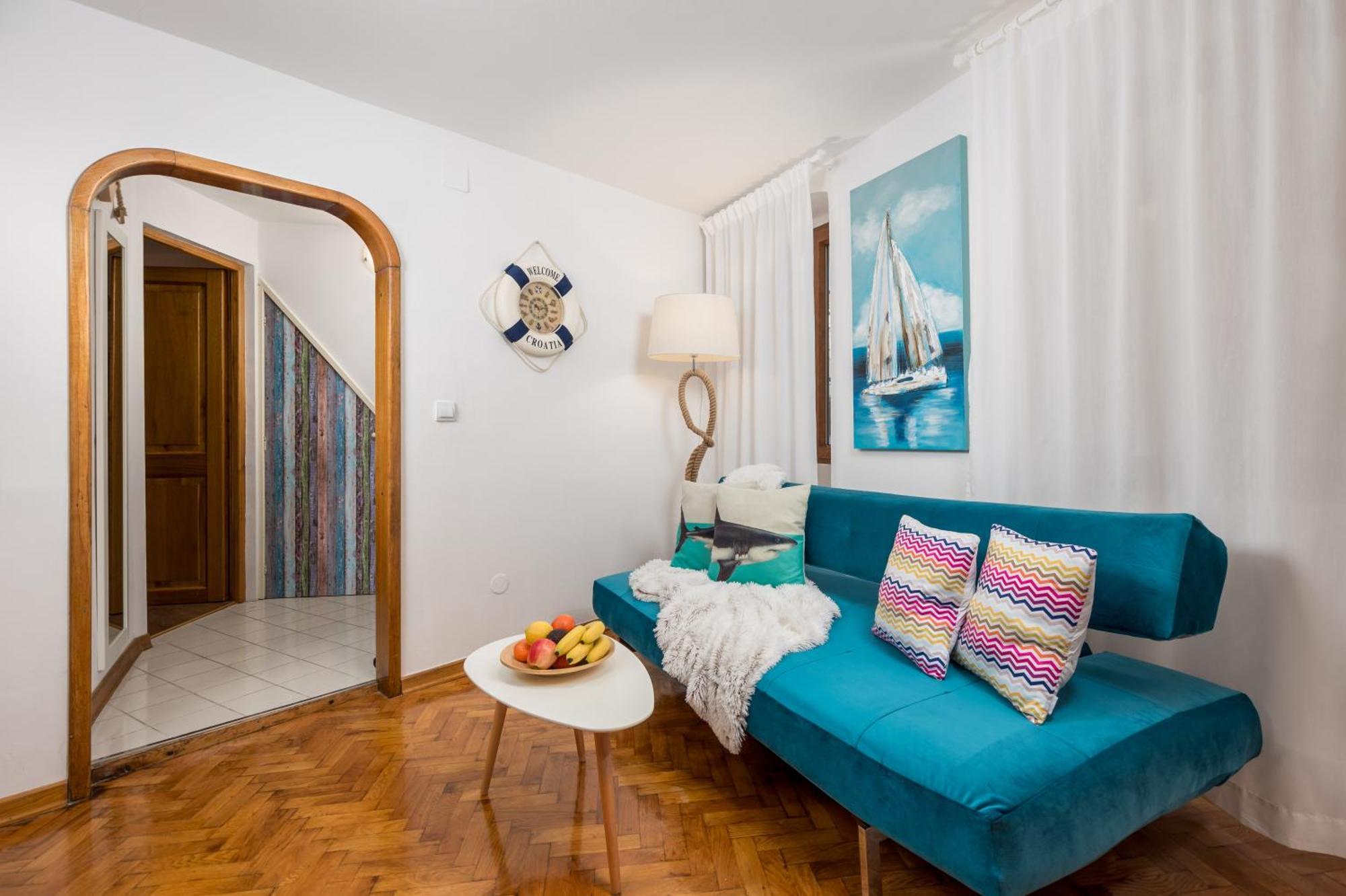 Sorgenfrei Apartment Ровинь Экстерьер фото