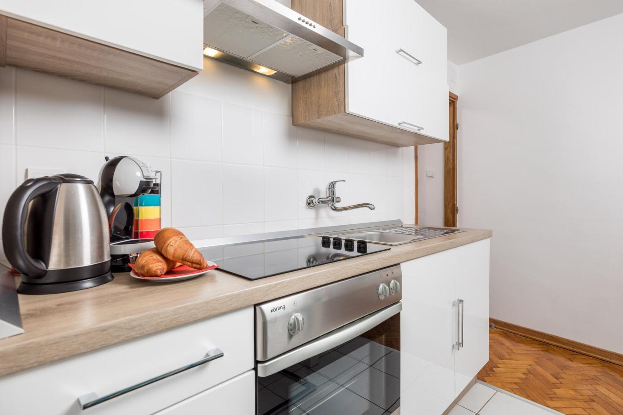 Sorgenfrei Apartment Ровинь Экстерьер фото